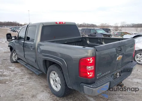 2011 Chevrolet Silverado 1500 Lt z USA, uszkodzony, nr VIN 3GCPKSE31BG308459